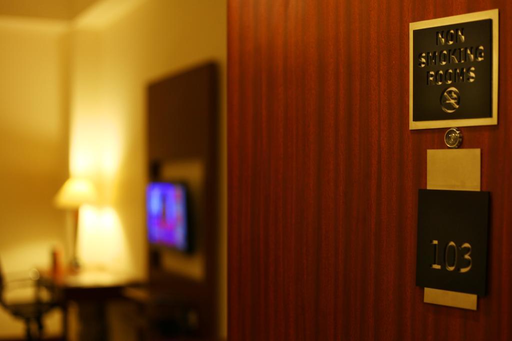 Continent Nakodar Hotel & Resorts Bilik gambar