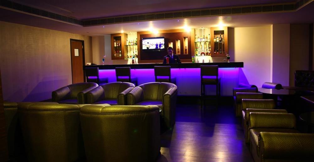 Continent Nakodar Hotel & Resorts Luaran gambar