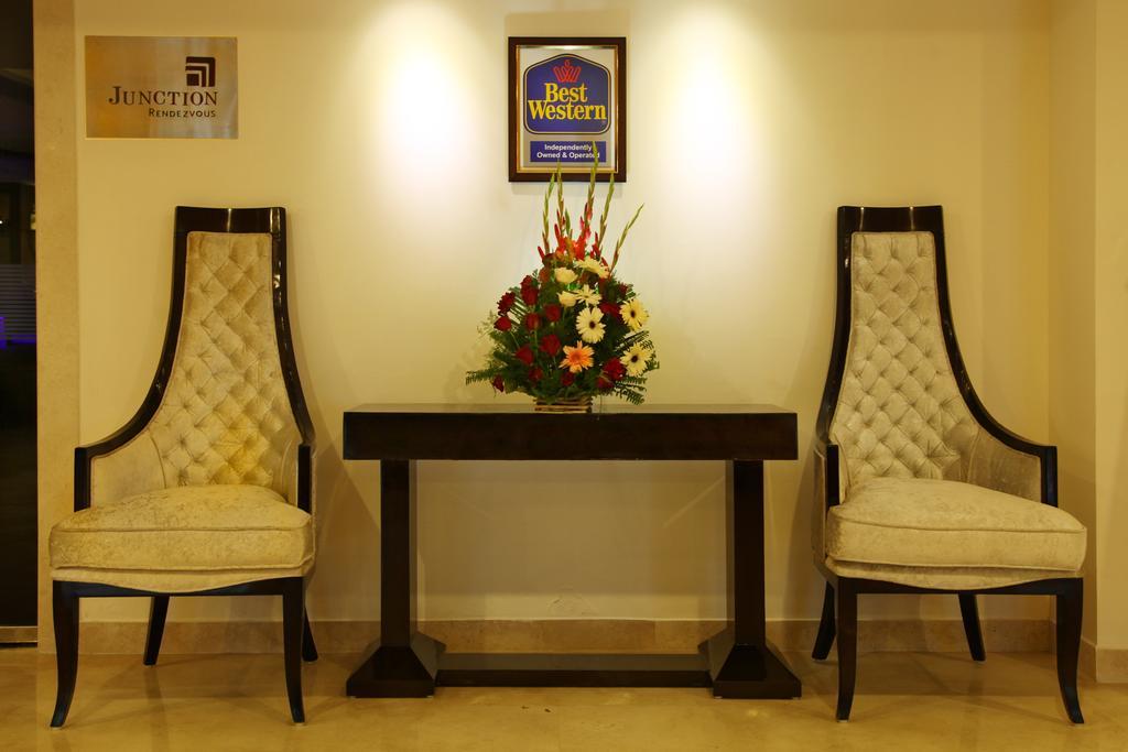 Continent Nakodar Hotel & Resorts Luaran gambar