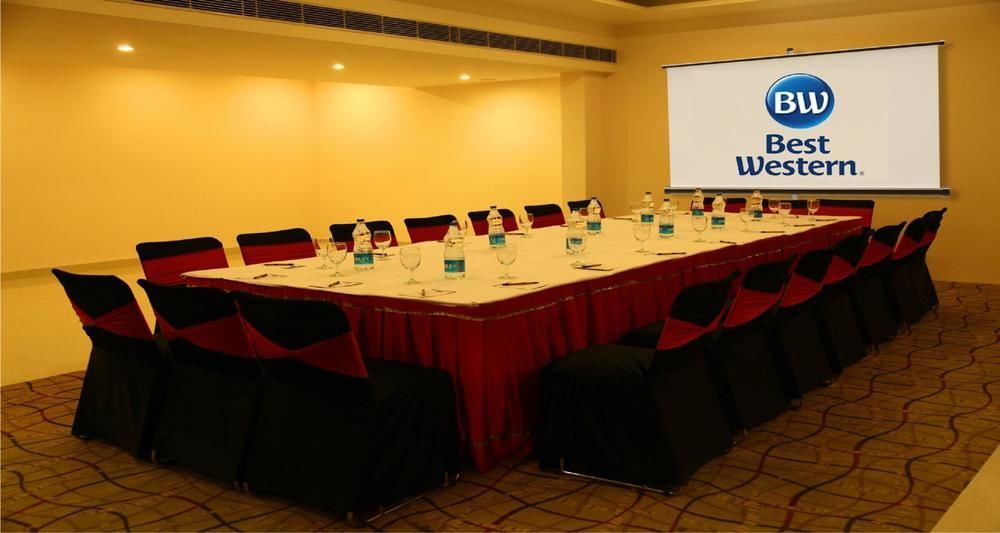 Continent Nakodar Hotel & Resorts Luaran gambar